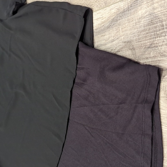 Metaphor layered top - Picture 3 of 8